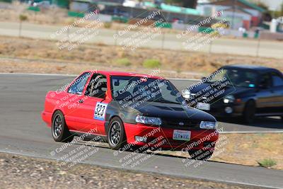 media/Oct-01-2022-Team Topak Racing (Sat) [[f860fb51be]]/2-Inter Low 2/session 1 turn 3/